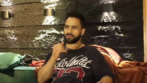 Leo  Diaz online show from October 2025 01:17:02 AM