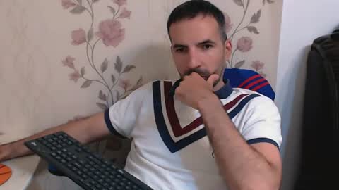Snapshot of leo_gianni chatting on June 2026 01:32:02 PM Leo Gianni online show from June 2026 01:32:02 PM