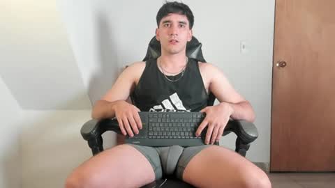 Snapshot of leo_jones389 chatting on July 2026 01:51:02 AM Leo Jones online show from July 2026 01:51:02 AM