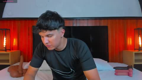 Snapshot of leo_savage_ chatting on April 2026 03:46:01 AM Leo online show from April 2026 03:46:01 AM