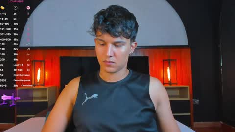 Snapshot of leo_savage_ chatting on April 2026 04:10:02 AM Leo online show from April 2026 04:10:02 AM