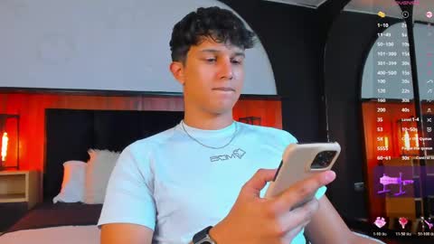 Snapshot of leo_savage_ chatting on May 2026 04:07:02 AM Leo online show from May 2026 04:07:02 AM