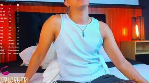 Snapshot of leo_savage_ chatting on May 2026 04:09:02 AM Leo online show from May 2026 04:09:02 AM