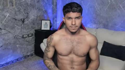 Leo independent model online show from September 2025 12:00:02 AM