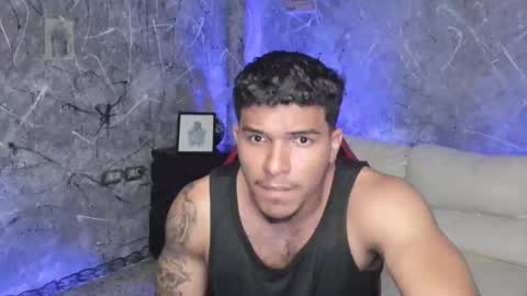 Leo independent model online show from September 2025 04:04:02 AM