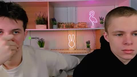 Snapshot of leo_valor chatting on December 2025 12:32:01 PM leo_valor online show from December 2025 12:32:01 PM