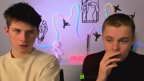 Snapshot of leo_valor chatting on December 2025 10:33:01 AM leo_valor online show from December 2025 10:33:01 AM