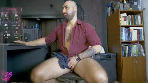 Snapshot of leon_1717 chatting on January 2026 06:56:02 PM Leon online show from January 2026 06:56:02 PM