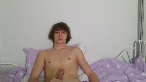 Snapshot of leon_heart666 chatting on June 2026 08:25:02 PM Leon online show from June 2026 08:25:02 PM
