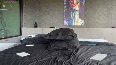 Leon online show from February 2025 01:21:02 AM