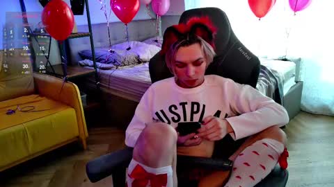 Leon online show from February 2025 08:16:02 AM