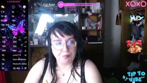 Snapshot of leona_harrison chatting on December 2024 07:49:01 PM Leona Harrison online show from December 2024 07:49:01 PM