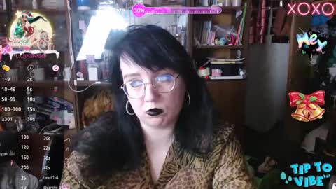 Snapshot of leona_harrison chatting on January 2025 08:13:01 PM Leona Harrison online show from January 2025 08:13:01 PM