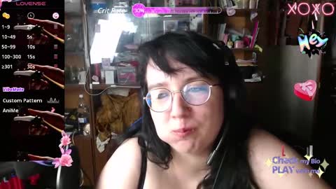 Snapshot of leona_harrison chatting on February 2025 09:37:01 PM Leona Harrison online show from February 2025 09:37:01 PM