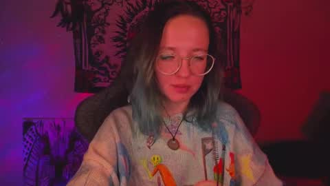 Snapshot of leona_nick chatting on December 2024 05:04:02 PM leona online show from December 2024 05:04:02 PM