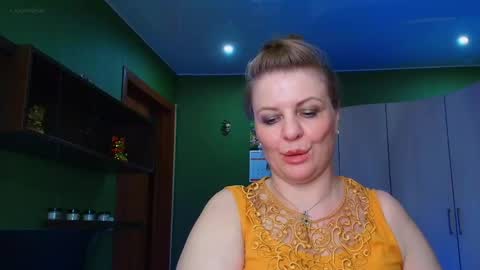 Leona tracie online show from May 2026 12:45:02 PM