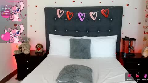 LUCY online show from February 2025 09:59:02 PM