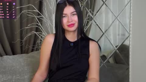 Mila online show from February 2026 01:20:02 AM