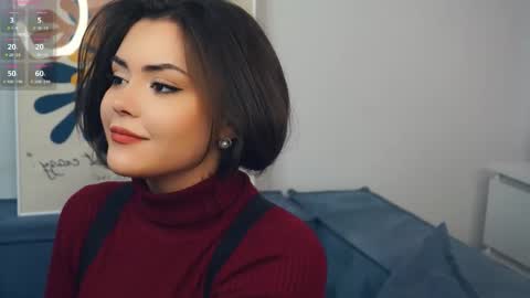 Mia online show from October 2025 09:08:02 AM