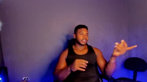 Leandro jones online show from April 2026 08:00:02 PM