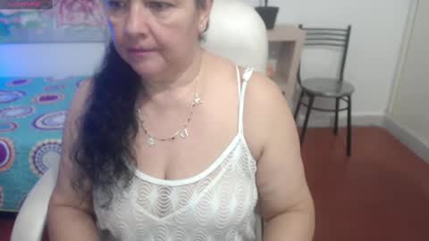 leonela   online show from February 2025 10:50:02 PM