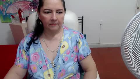leonela   online show from September 2025 11:38:01 PM