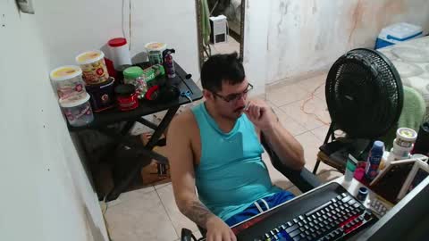 leonino231 online show from January 2026 09:42:01 PM