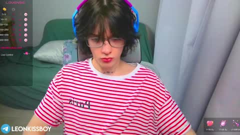 leonkissboy online show from April 2026 02:58:01 PM