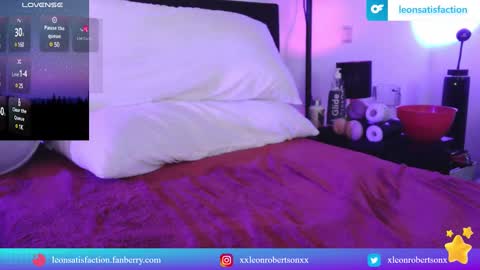 Snapshot of leonsatisfaction chatting on December 2024 08:42:01 PM Leon Robertson online show from December 2024 08:42:01 PM