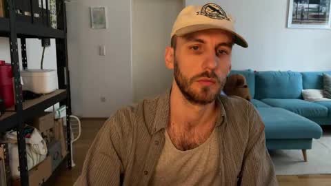 Leon online show from March 2026 10:52:01 AM