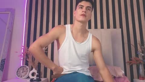 Snapshot of leotease chatting on May 2026 07:08:01 PM leotease online show from May 2026 07:08:01 PM