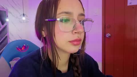 Snapshot of leri_rose_ chatting on May 2026 11:40:01 AM online show from May 2026 11:40:01 AM