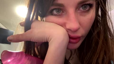 lerraaasexy online show from April 2026 08:57:02 PM