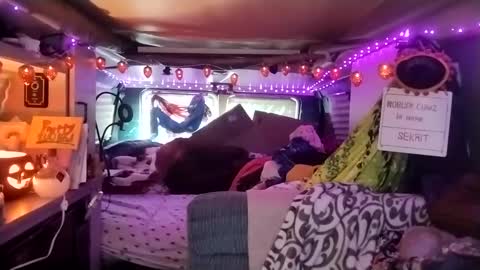 LesleyGumGrass- The Boring Trans girl online show from September 2025 06:41:02 PM