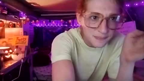 LesleyGumGrass- The Boring Trans girl online show from September 2025 01:55:02 AM