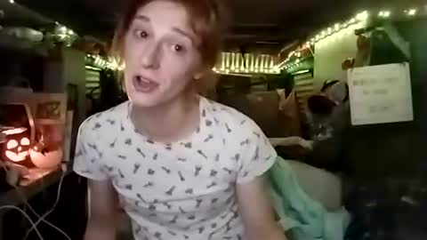 LesleyGumGrass- The Boring Trans girl online show from November 2025 08:34:02 AM