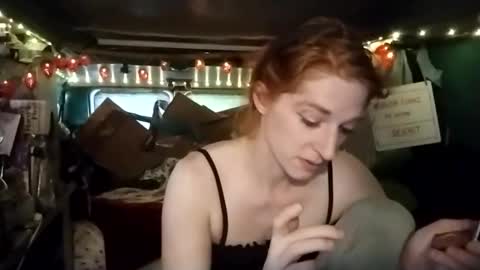 Snapshot of lesleygumgrass chatting on May 2026 11:52:02 AM LesleyGumGrass- The Boring Trans girl online show from May 2026 11:52:02 AM