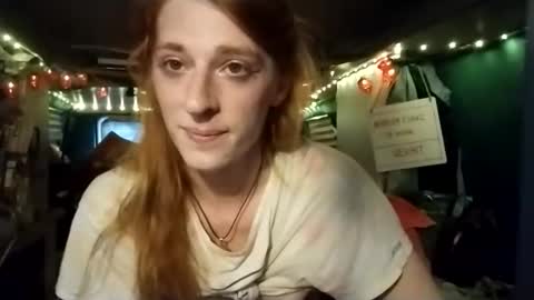 Snapshot of lesleygumgrass chatting on May 2026 12:08:01 AM LesleyGumGrass- The Boring Trans girl online show from May 2026 12:08:01 AM