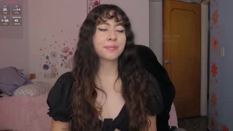 Snapshot of leslie9669 chatting on September 2025 03:50:02 PM Lesly online show from September 2025 03:50:02 PM