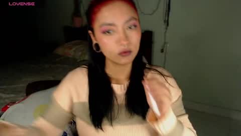 Snapshot of leslie__anderson chatting on June 2026 10:08:02 AM Leslie online show from June 2026 10:08:02 AM