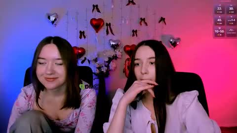 Snapshot of leslie_bird chatting on February 2026 09:52:01 AM leslie_bird online show from February 2026 09:52:01 AM