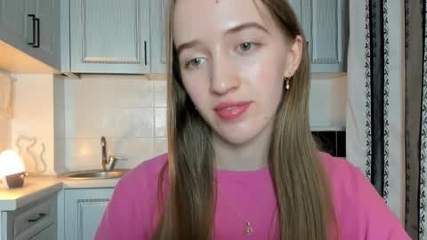 Snapshot of leslie_my_lovee chatting on November 2025 07:14:01 PM LESLIE online show from November 2025 07:14:01 PM