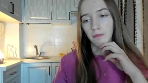 Snapshot of leslie_my_lovee chatting on November 2025 08:09:01 PM LESLIE online show from November 2025 08:09:01 PM