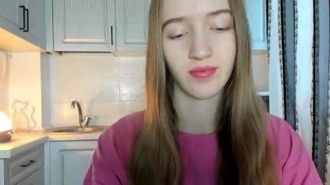 Snapshot of leslie_my_lovee chatting on November 2025 11:32:02 AM LESLIE online show from November 2025 11:32:02 AM