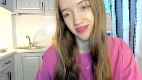 Snapshot of leslie_my_lovee chatting on December 2025 09:16:01 AM LESLIE online show from December 2025 09:16:01 AM