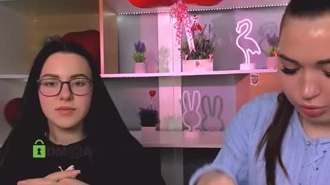 lesly_chilli online show from February 2026 04:33:01 PM