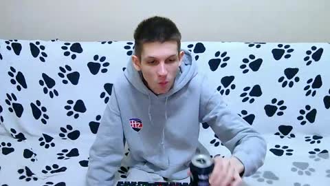 Snapshot of lester_broo chatting on May 2026 09:30:02 PM lester_broo online show from May 2026 09:30:02 PM