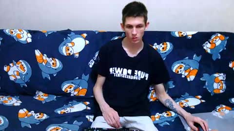 Snapshot of lester_broo chatting on May 2026 10:00:02 AM lester_broo online show from May 2026 10:00:02 AM