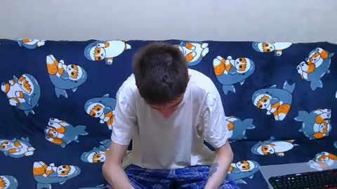 Snapshot of lester_broo chatting on May 2026 01:46:01 AM lester_broo online show from May 2026 01:46:01 AM