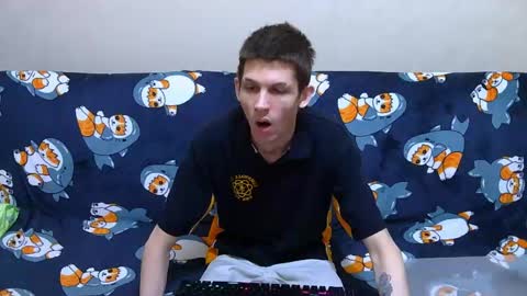 Snapshot of lester_broo chatting on June 2026 03:01:01 AM lester_broo online show from June 2026 03:01:01 AM